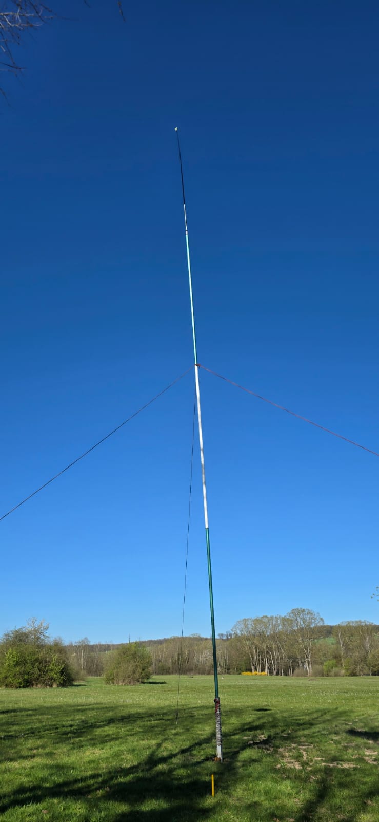 Vue du mât et de l’oiseau pour l’Abat de l’Oiseau